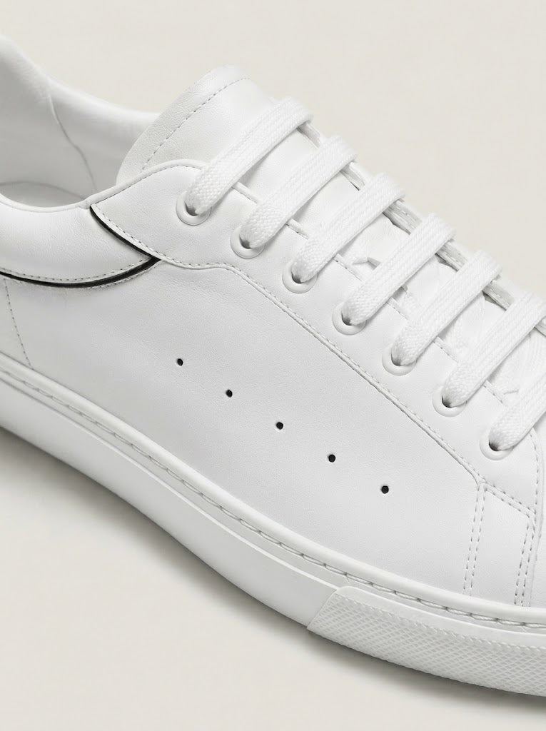 QUEEN SNEAKER
