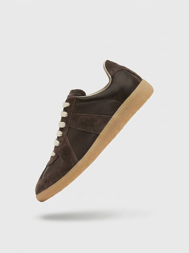 VOYAGE SNEAKER