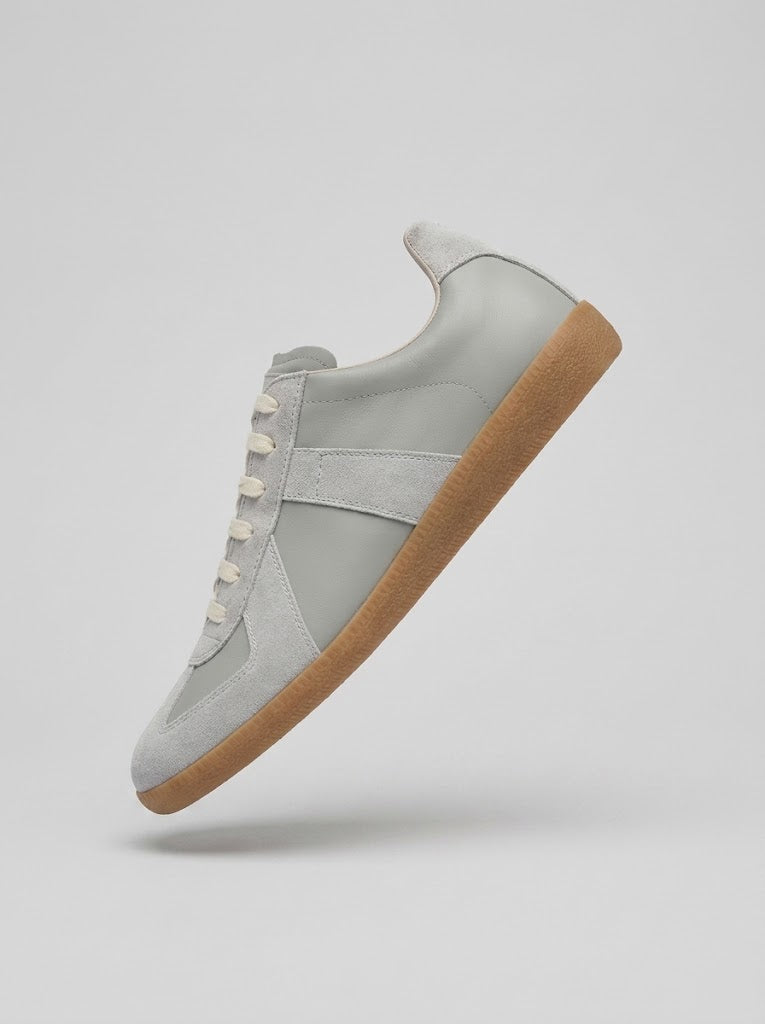 VOYAGE SNEAKER