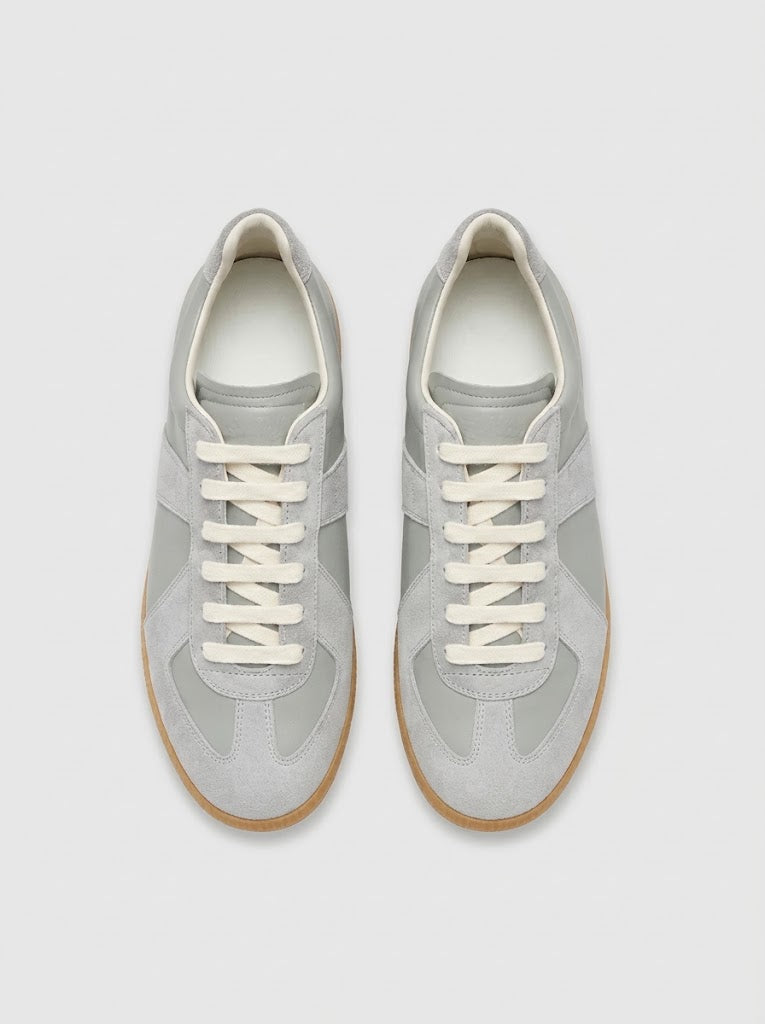 VOYAGE SNEAKER