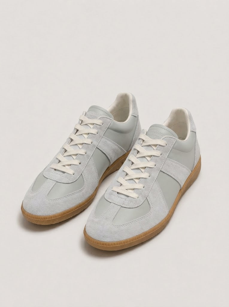 VOYAGE SNEAKER