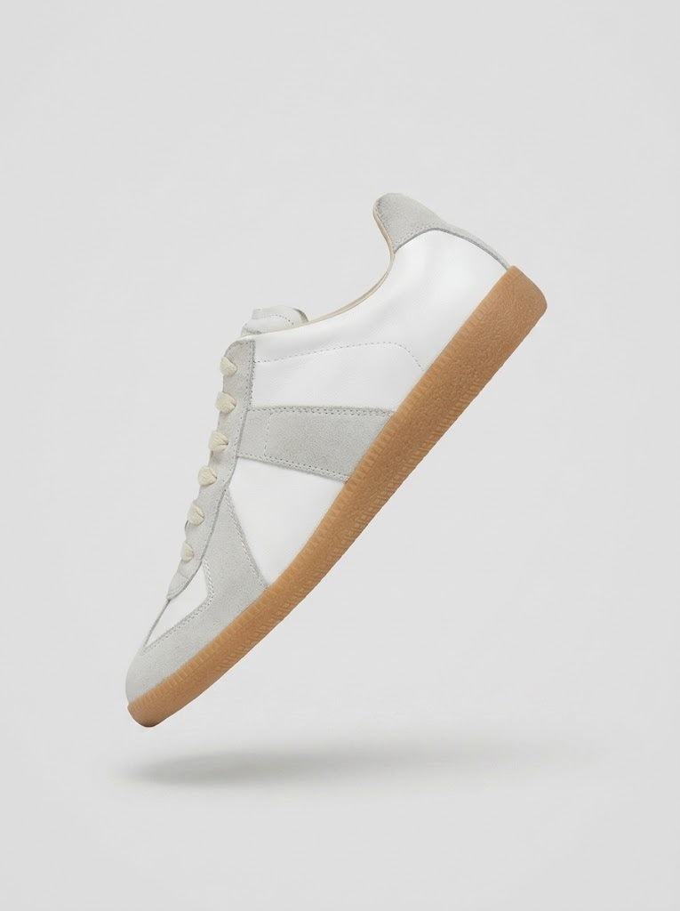 VOYAGE SNEAKER