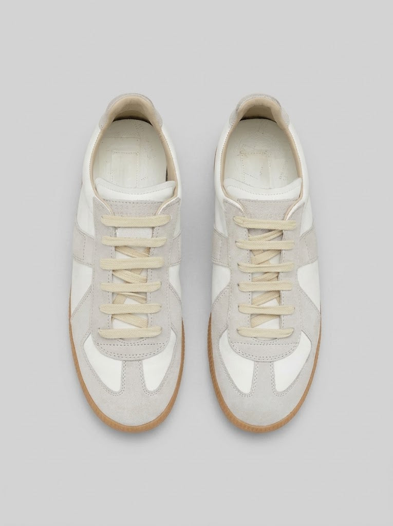 VOYAGE SNEAKER