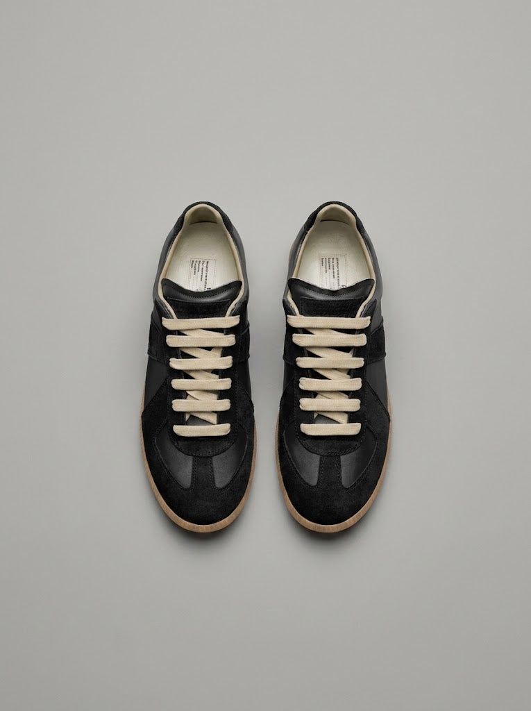 VOYAGE SNEAKER