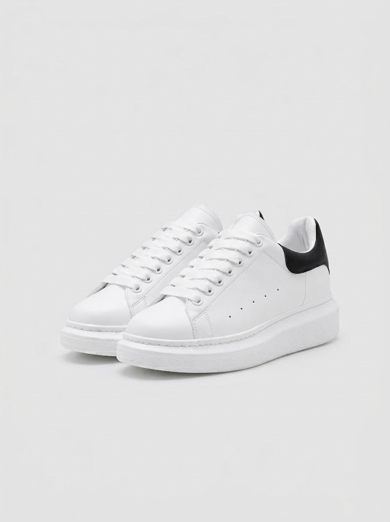 QUEEN SNEAKER